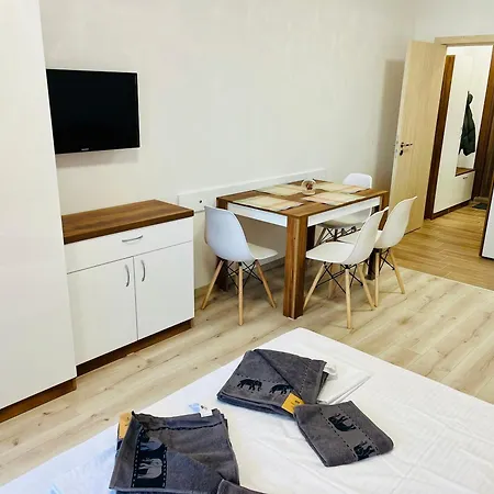 Apartamento тутхон