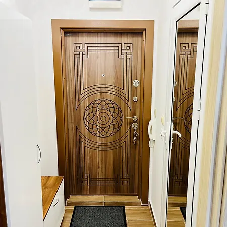 тутхон Apartamento