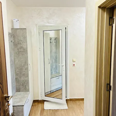 Apartamento тутхон